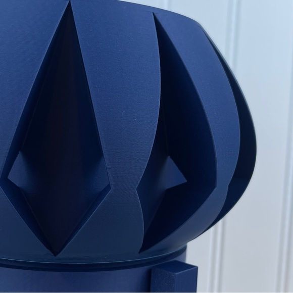 The Moki Indoor Flower Pot with Drainage Holes and Saucer, 3D Printed Planter - Picture 4 of 8